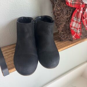 Cat & Jack Black Lace-Up Boots